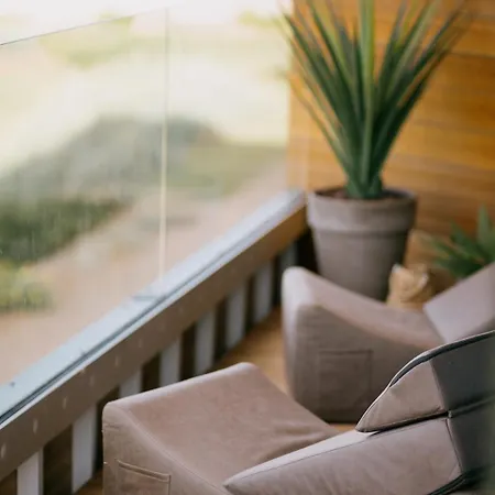 Stylish Waterfront - Book It Warsaw *