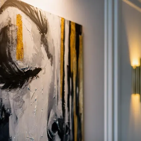 Stylish Waterfront - Book It Warsaw *
