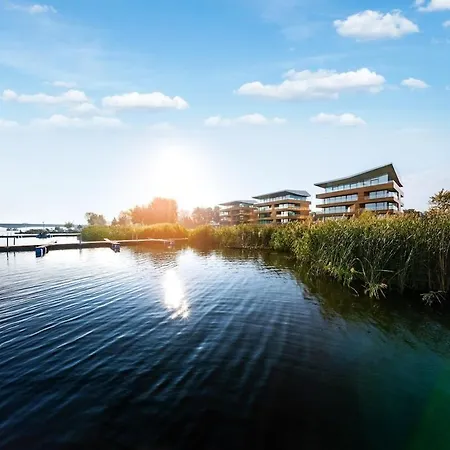 Stylish Waterfront - Book It Warsaw アパート Zegrze Poludniowe