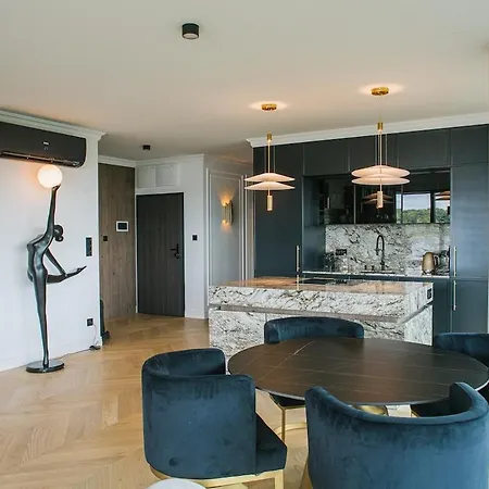 Stylish Waterfront - Book It Warsaw *